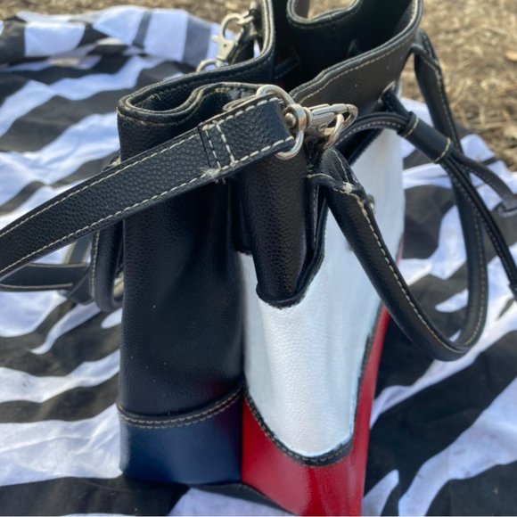 Hand painted leather Tommy Hilfiger bucket Bag - Picture 3 of 4